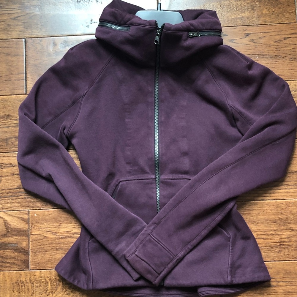 Lululemon jacket, size 4